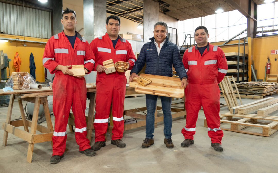 Economía circular: reciclan 5,8 toneladas de madera en nuevos productos