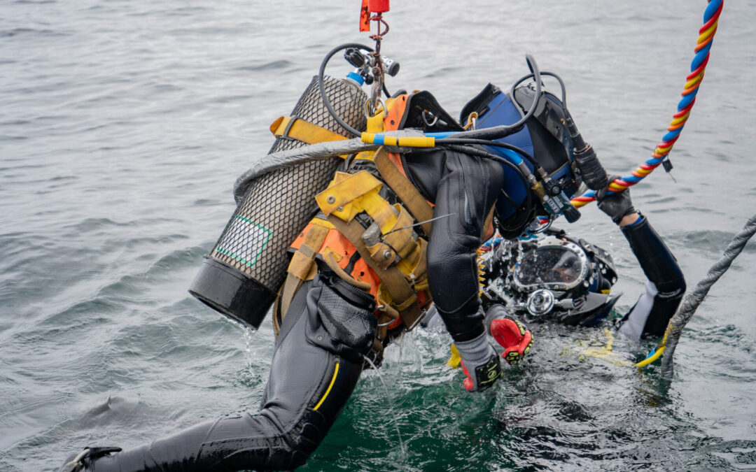 ¡Exitoso simulacro! Rescate de buzo a 24 metros de profundidad en Muelle & SIAM