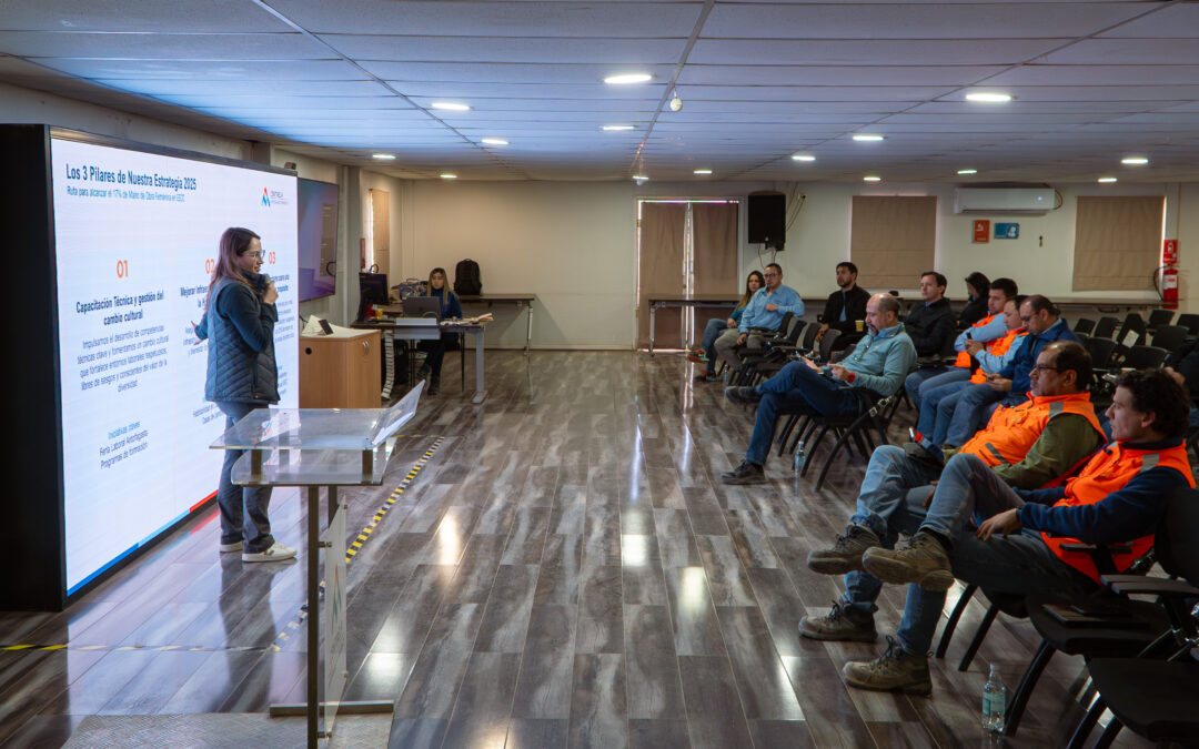 Taller de inclusión de Mano de Obra Femenina da cuenta de avances y desafíos para incorporar más mujeres en las operaciones