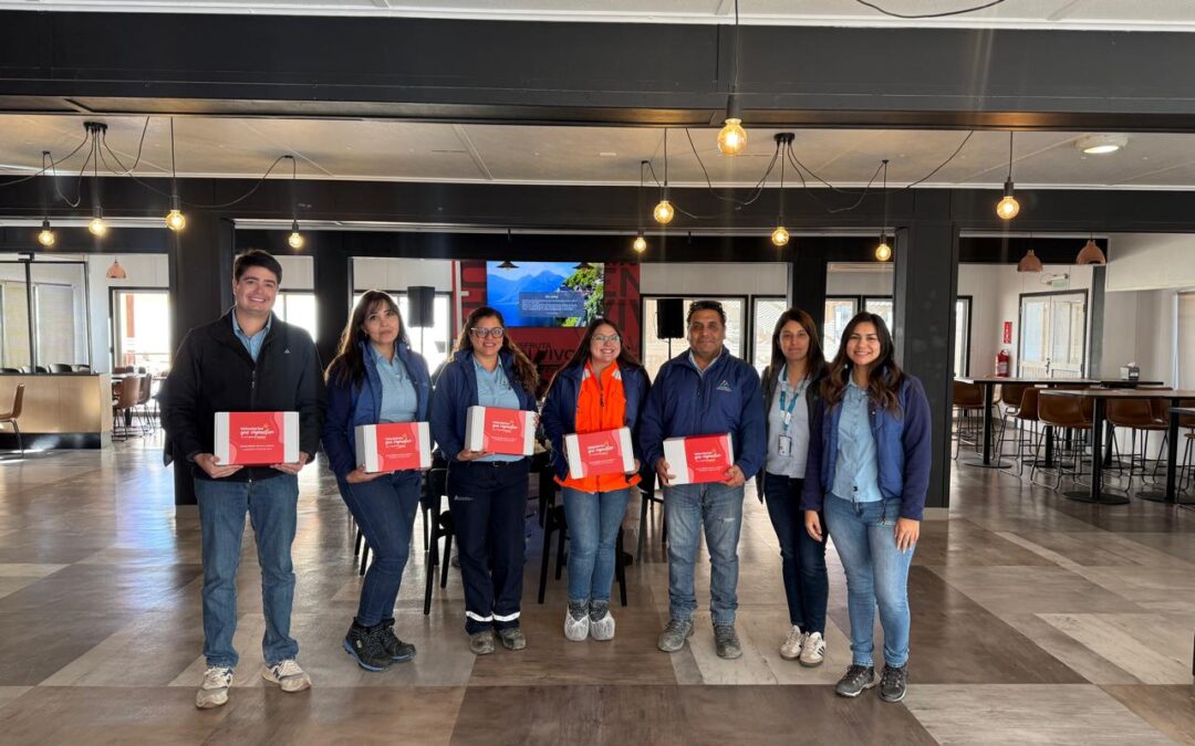 Reconocen a voluntarios del programa Conecta Minería 2025