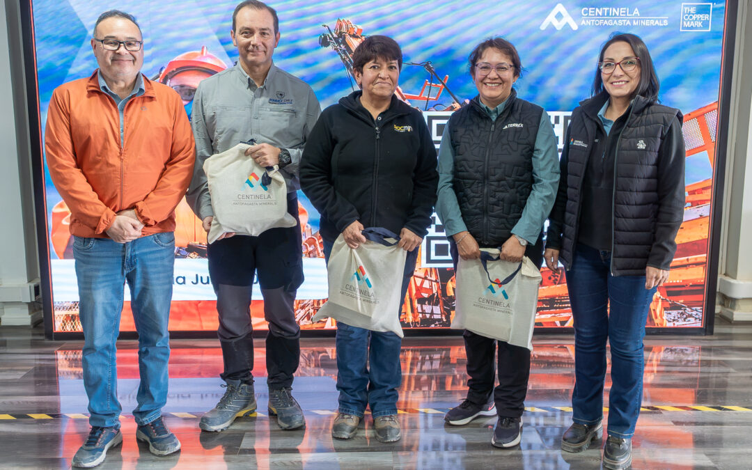 Minera Centinela reconoció la excelencia académica de hijos e hijas de trabajadores de empresas contratistas
